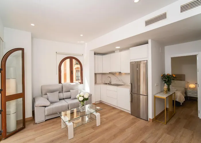 Gravina Corner House