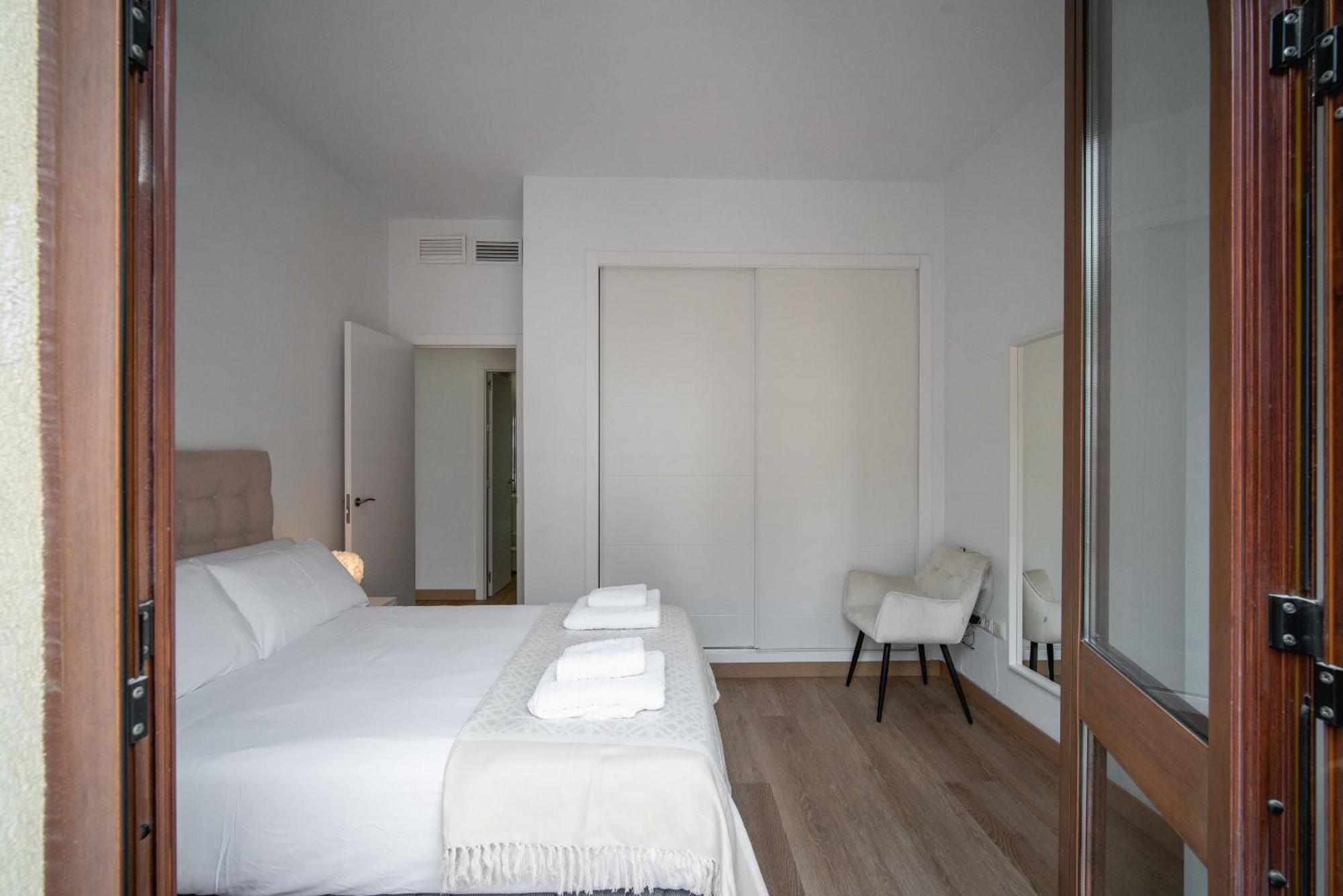Gravina Corner House